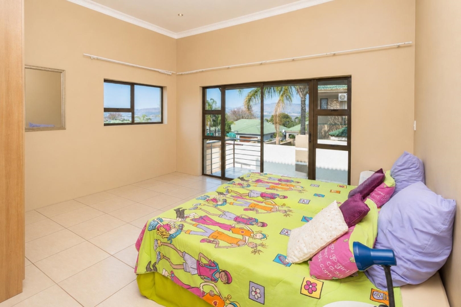 4 Bedroom Property for Sale in Kosmos Ridge North West